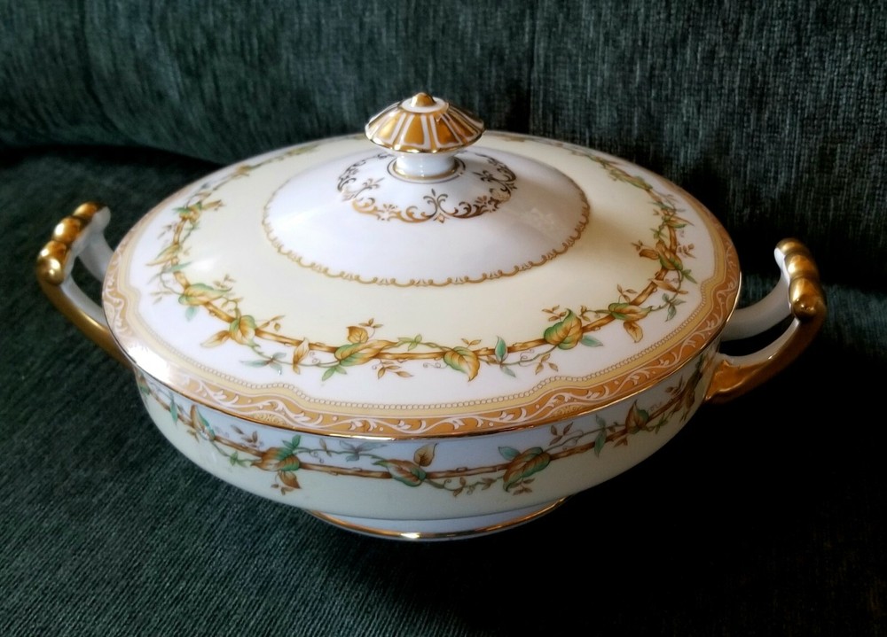 NORITAKE MORIMURA *OLYMPIA* COVERED CASSEROLE