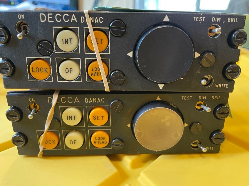 (2) CONTROL UNIT 9815F