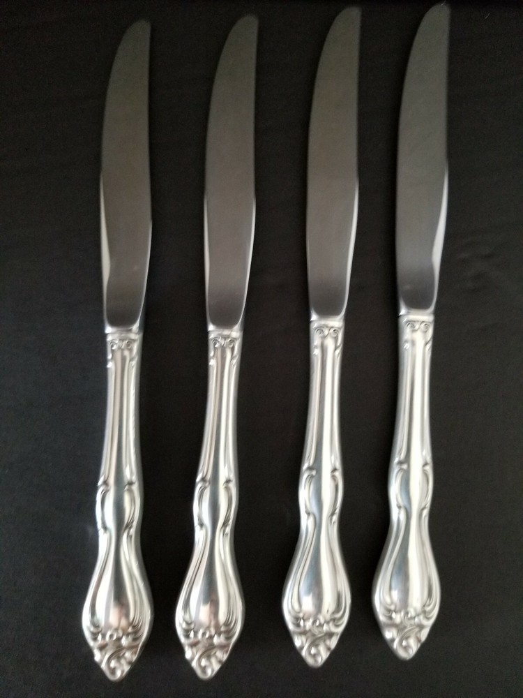 Oneida Silverplate Old South II Knifes