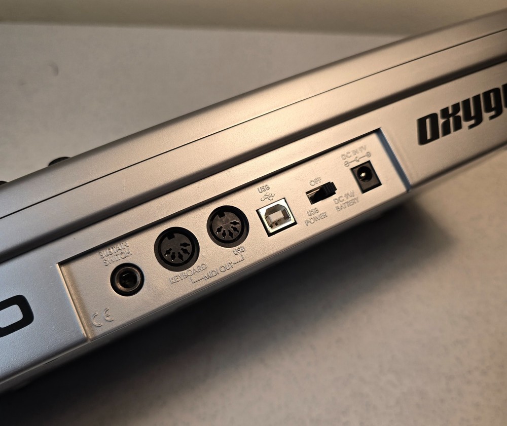 M-Audio Midiman Oxygen 8 25 key Controller MIDI - Keyboard Controller USB