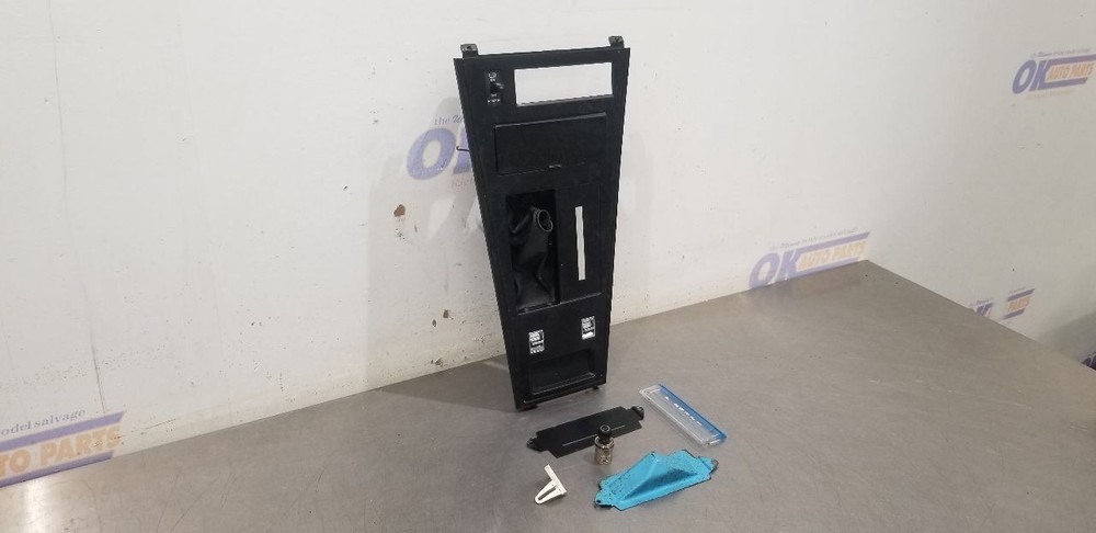 81 CHEVY CORVETTE C3 AT CENTER CONSOLE SHIFT BEZEL CONTROL PANEL BLACK