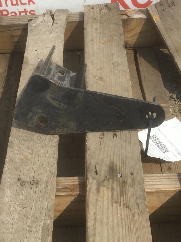 For 2017 PETERBILT 365 FENDER BRACKET Left , WA