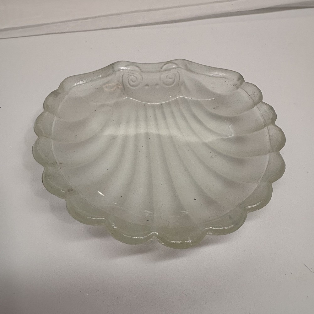 Vintage Silverplate Shell Butter Dish With Glass Insert