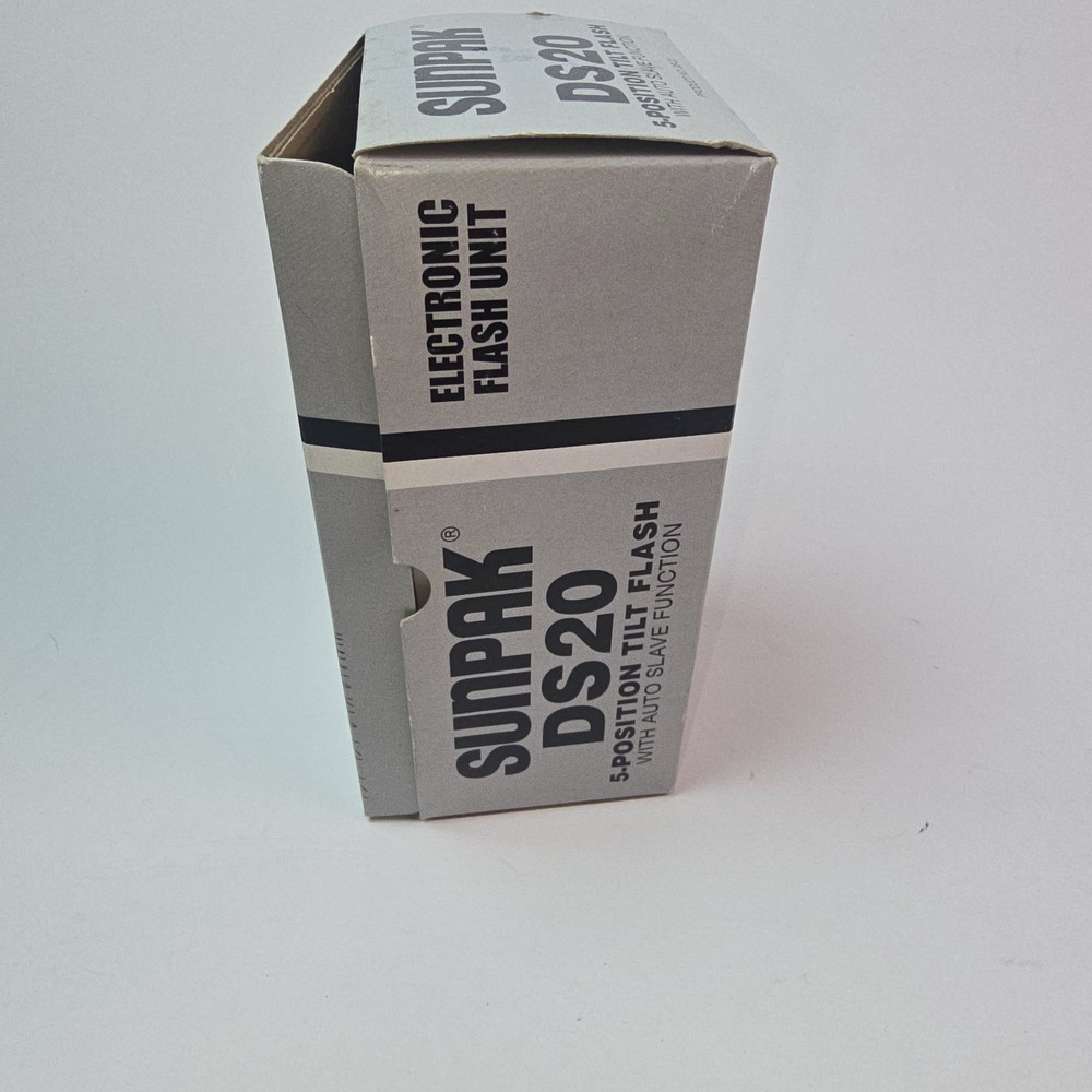 Sunpak DS-20 Auto Bounce Digital Flash In Packaging