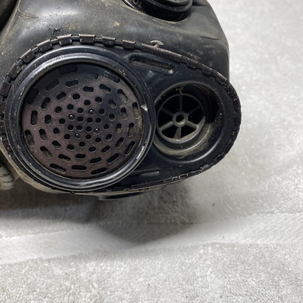 Old Gen black M7 Gas Mask