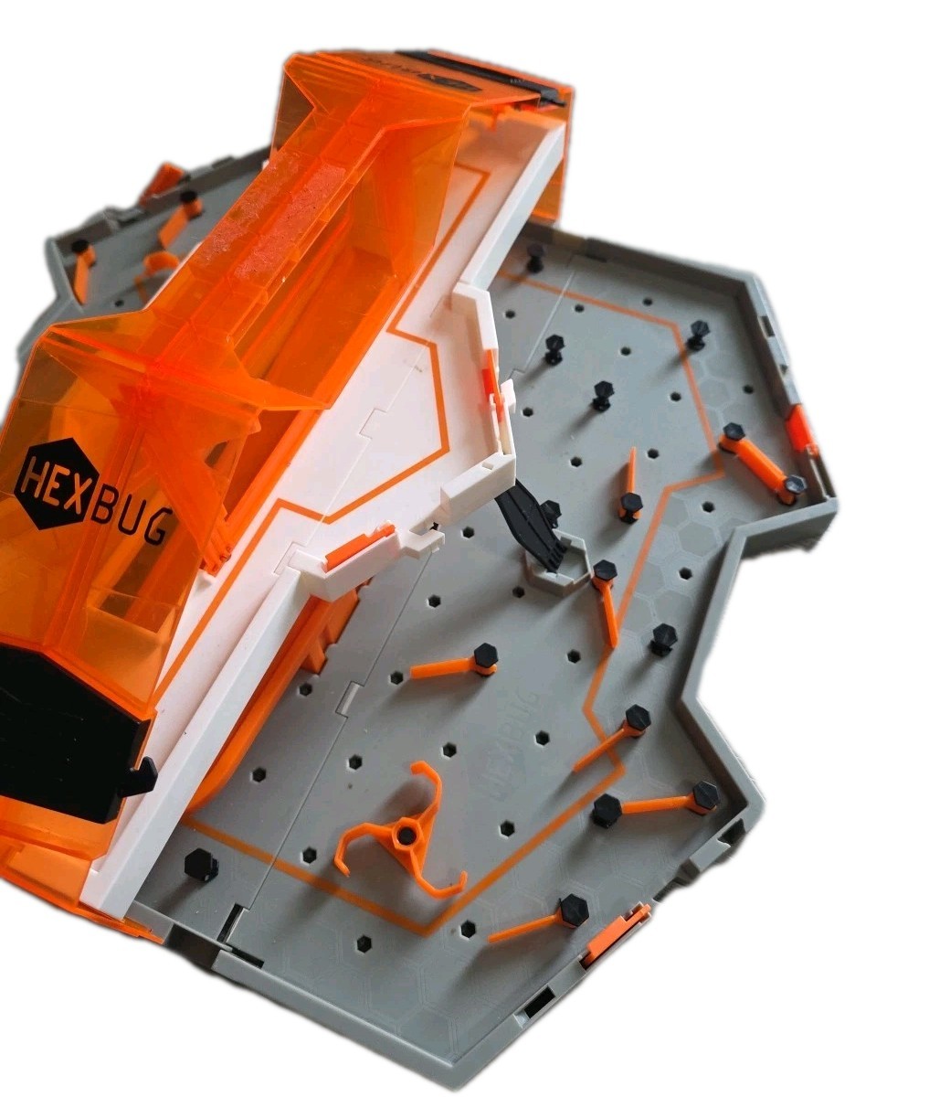 Hexbug Nano Hive Habitat Arena Carry Case Playset Gray and Orange