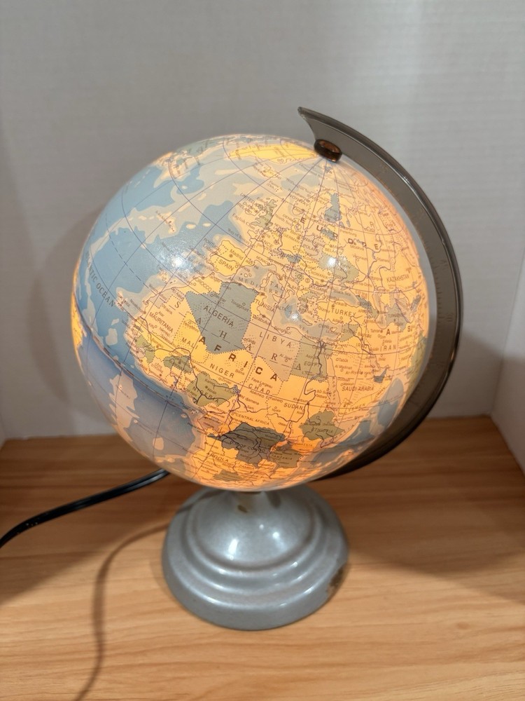 Vintage light up Globe - Light Up World Vision Series 7.96”