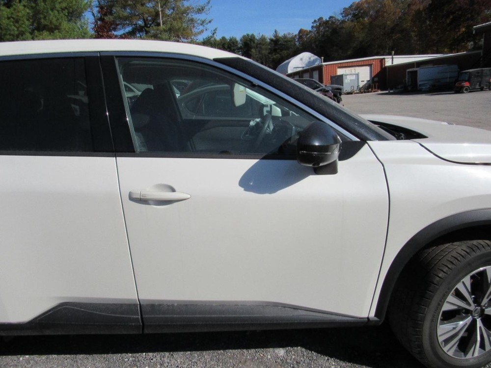 ROGUE 2021 Glove Box 1001828