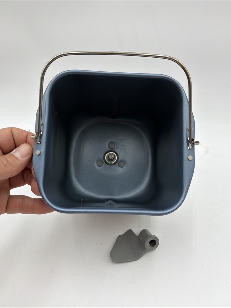 Sunbeam Breadmaker 5890 Baking Machine Replacement Pan & Paddle Parts Only