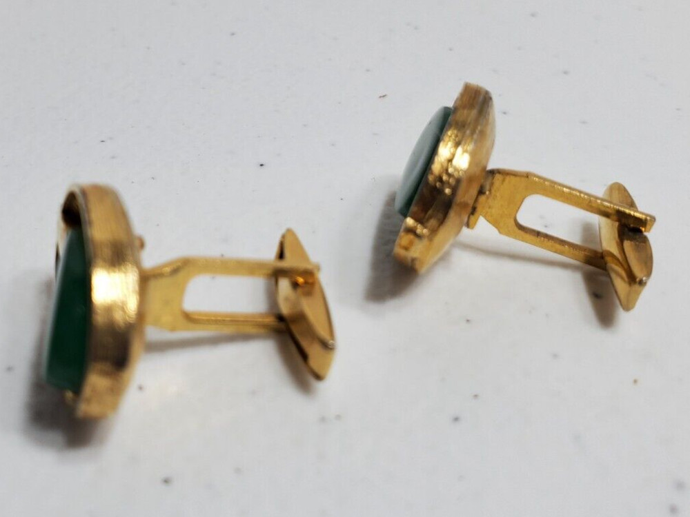 Vintage Green Oval Shape Cufflinks
