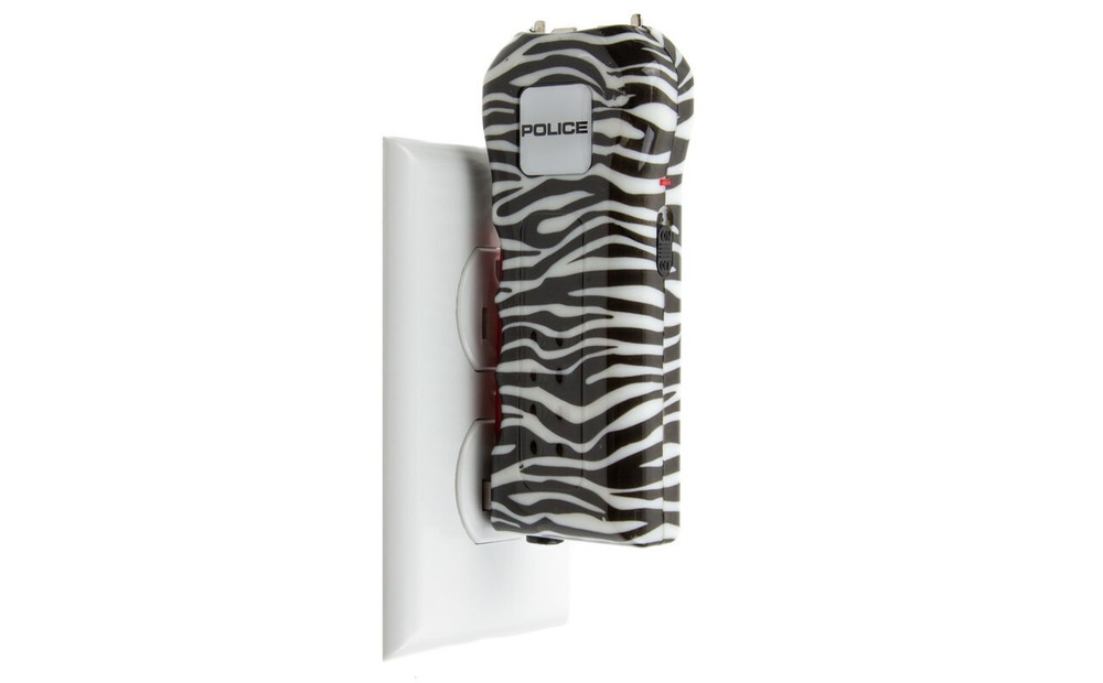 POLICE Stun Gun 512 700 BV Rechargeable with LED Flashlight