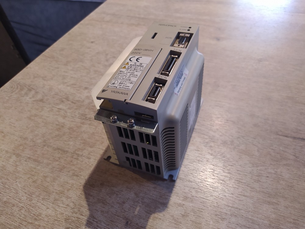 YASKAWA SGD-08VH SERVOPACK [REFURBISHED]