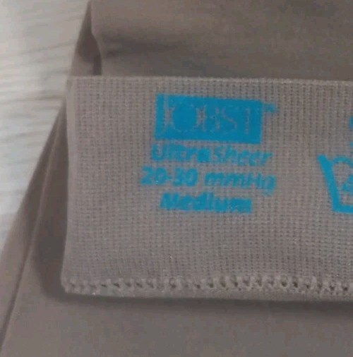 2 Pair Jobst Ultra Sheer Knee High Stockings Size Medium Sun Bronze New Open Box