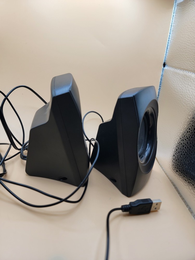 ONN PC Stereo Speakers W/Integrated Volume Control Computer
