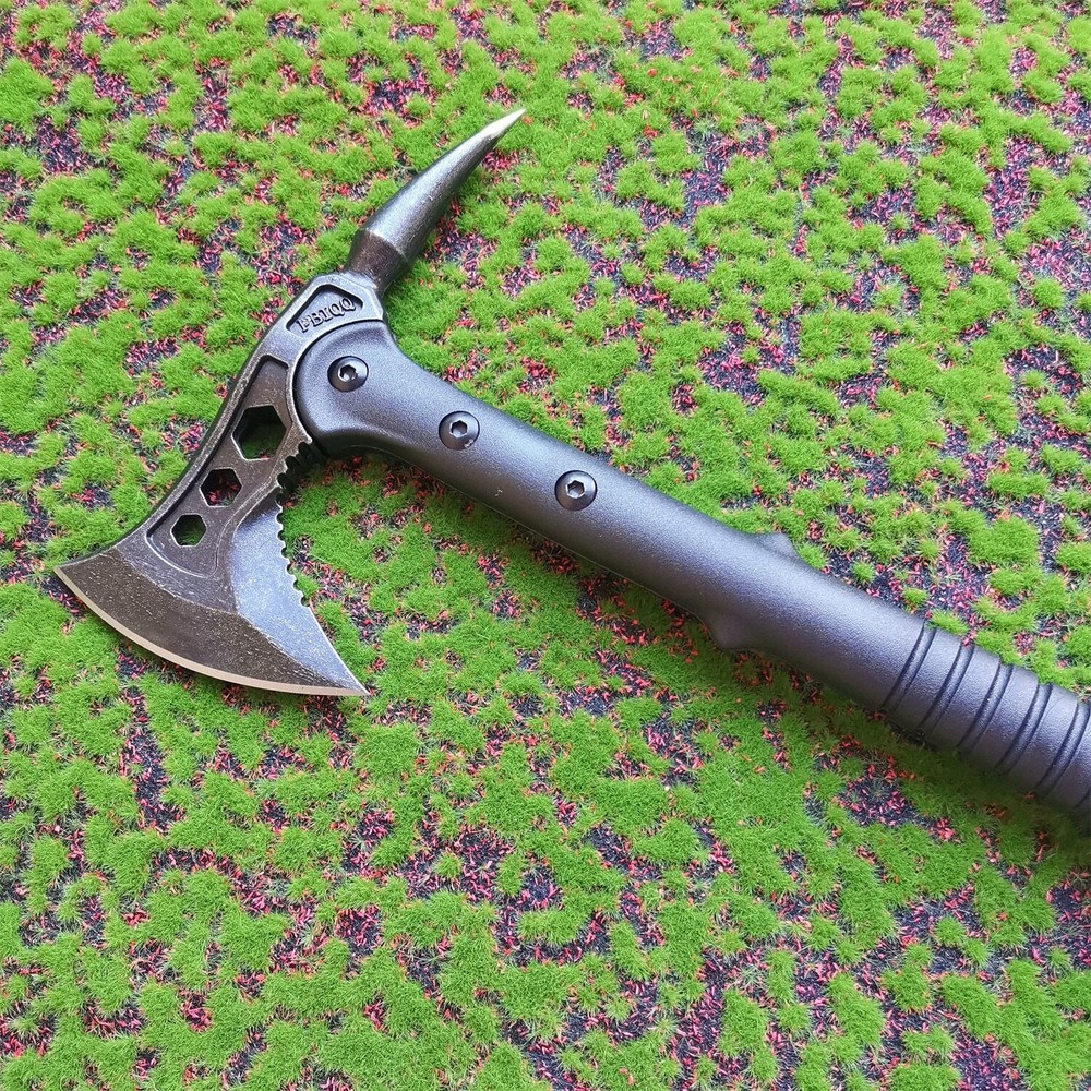 Outdoor tactical multifunctional camping tactical rescue fire fighting sharp axe