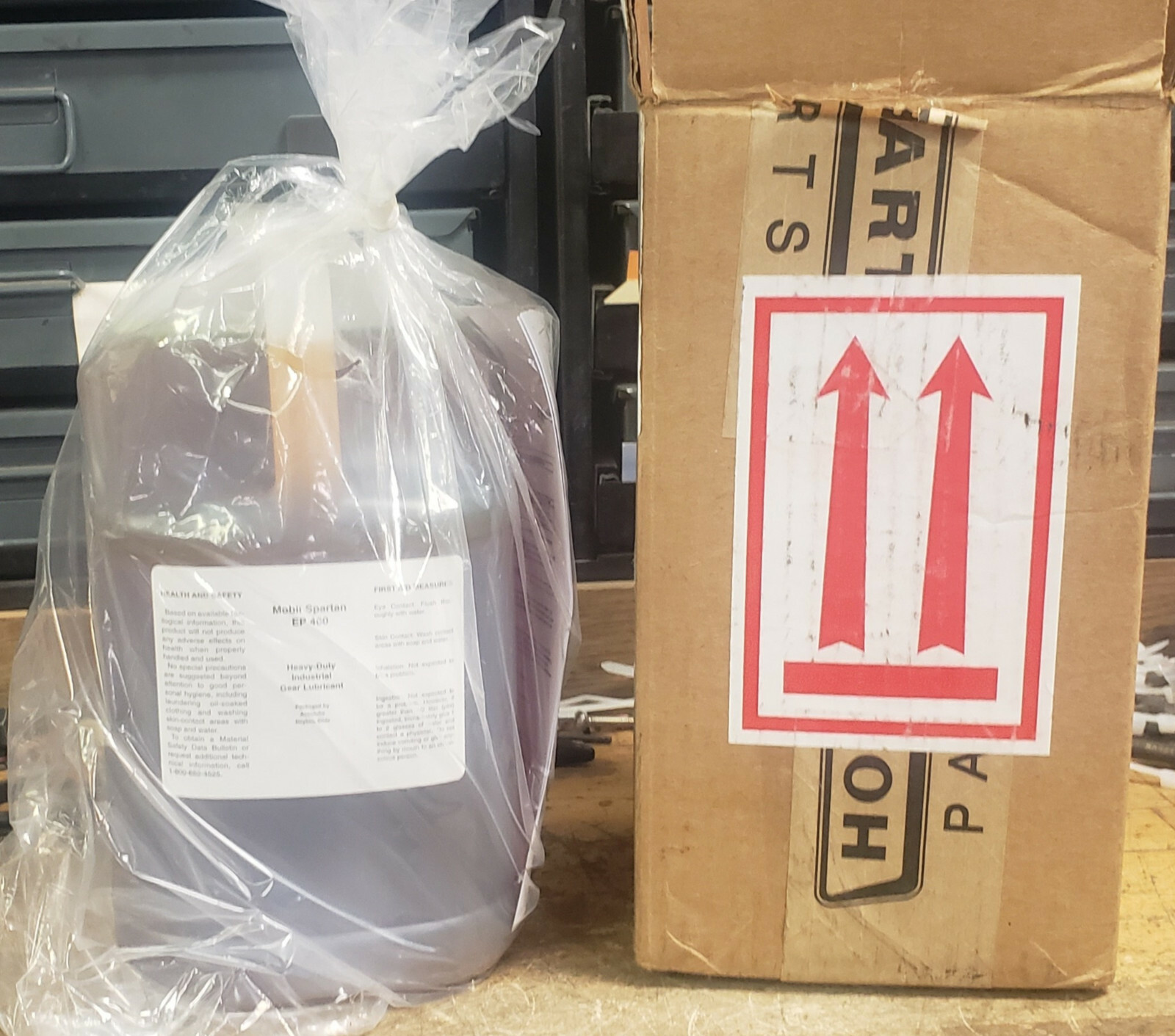 Hobart Mixer Gear Oil Ep460, H600 L800 P660 M802 V1401 OEM Number # 102973-00071