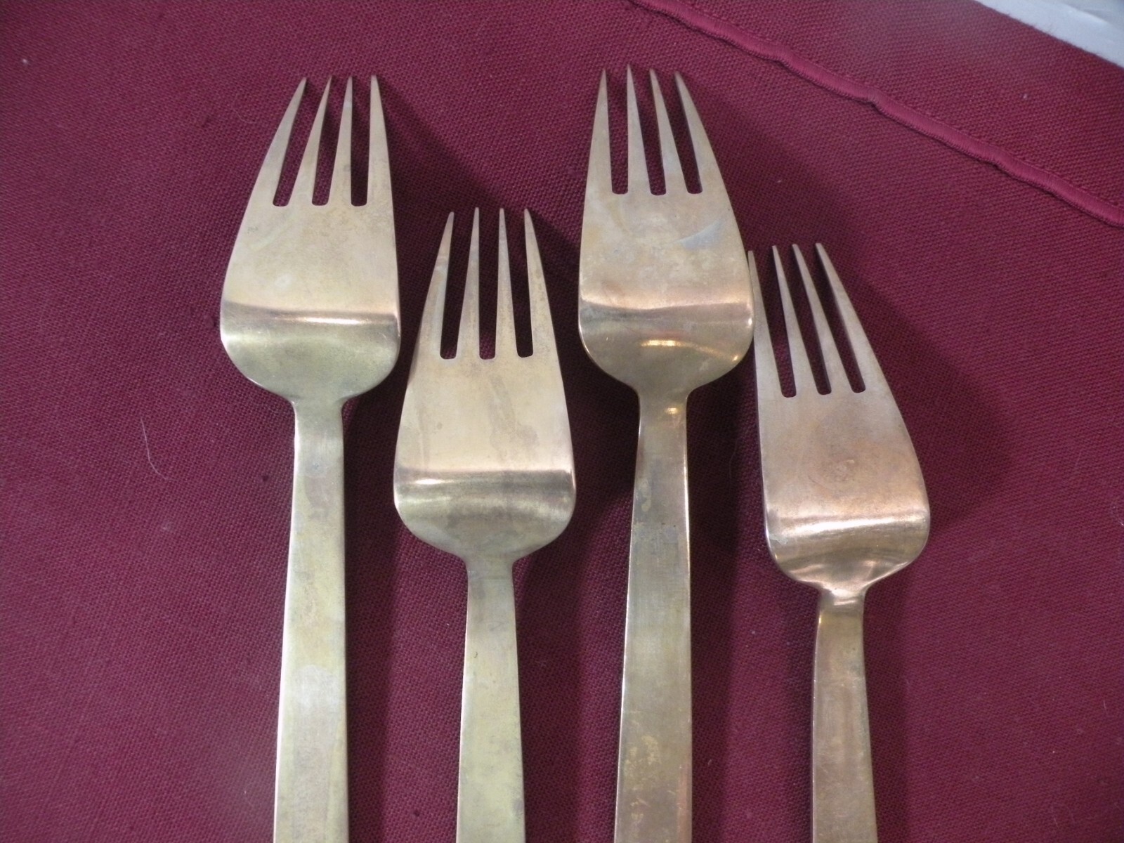 Set Of 4 Kings Design Bronze Bronzeware Dinner Forks 7 1/2"