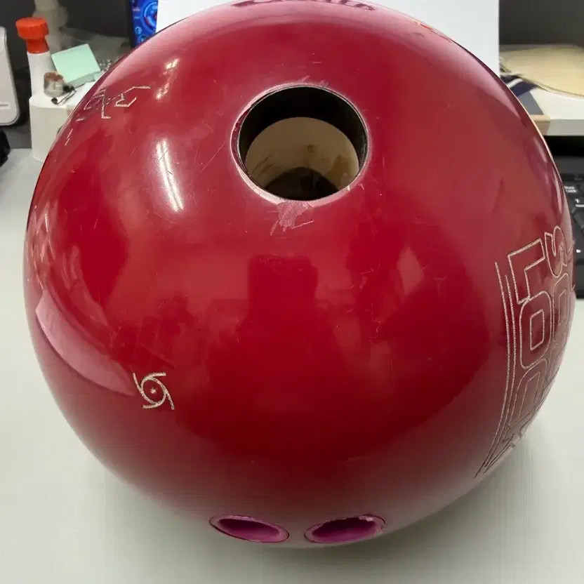Storm Solid Lock 15lb Bowling Ball - Lightly Used