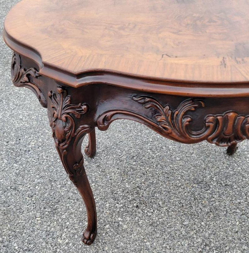 Beautiful 1920s walnut coffee table