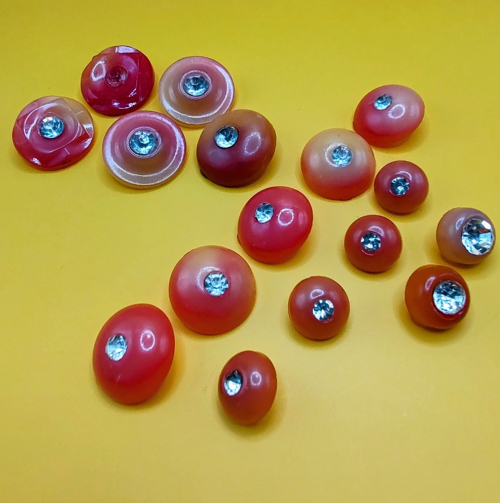 Peach/Yellow Variable, MCM, Plastic Shank, Rhinestone  Buttons/X16