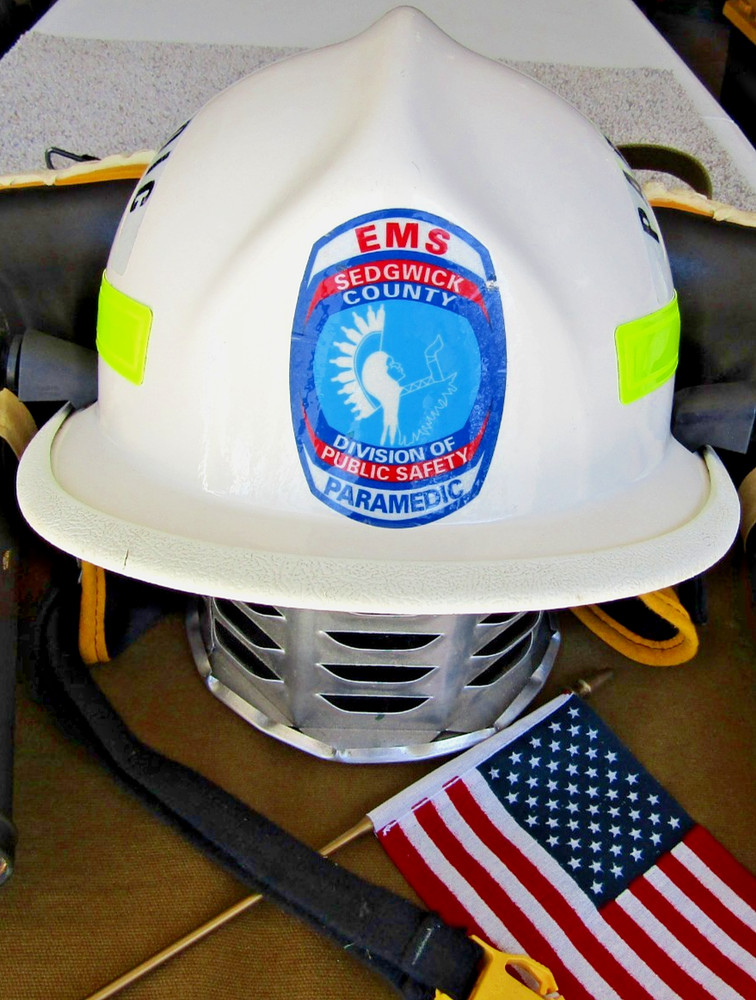 Cairns Paramedic Helmet & Servus Fire Boots used