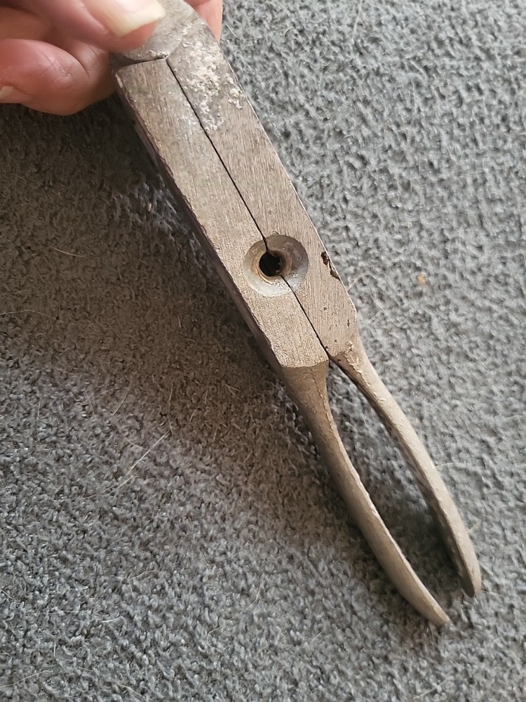 AMENT MOLD Co. MOLD