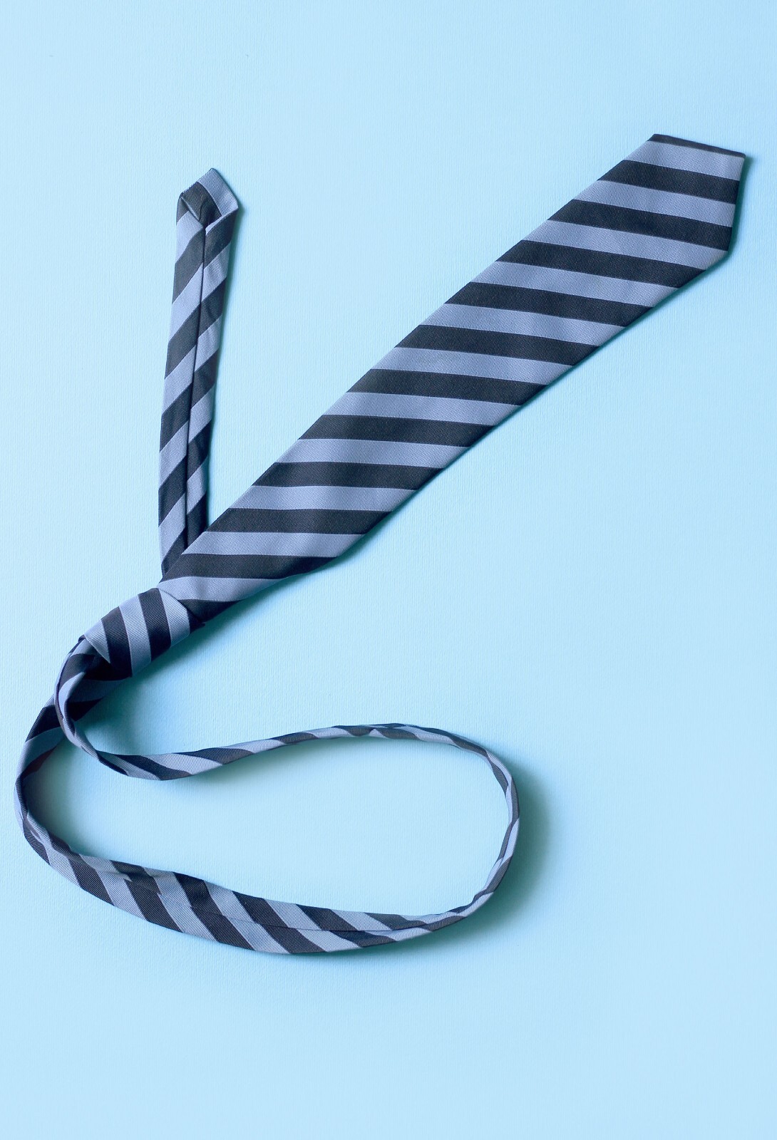 Romario Manzini® Men's collegiate Stripe Woven Tie (22 colors)