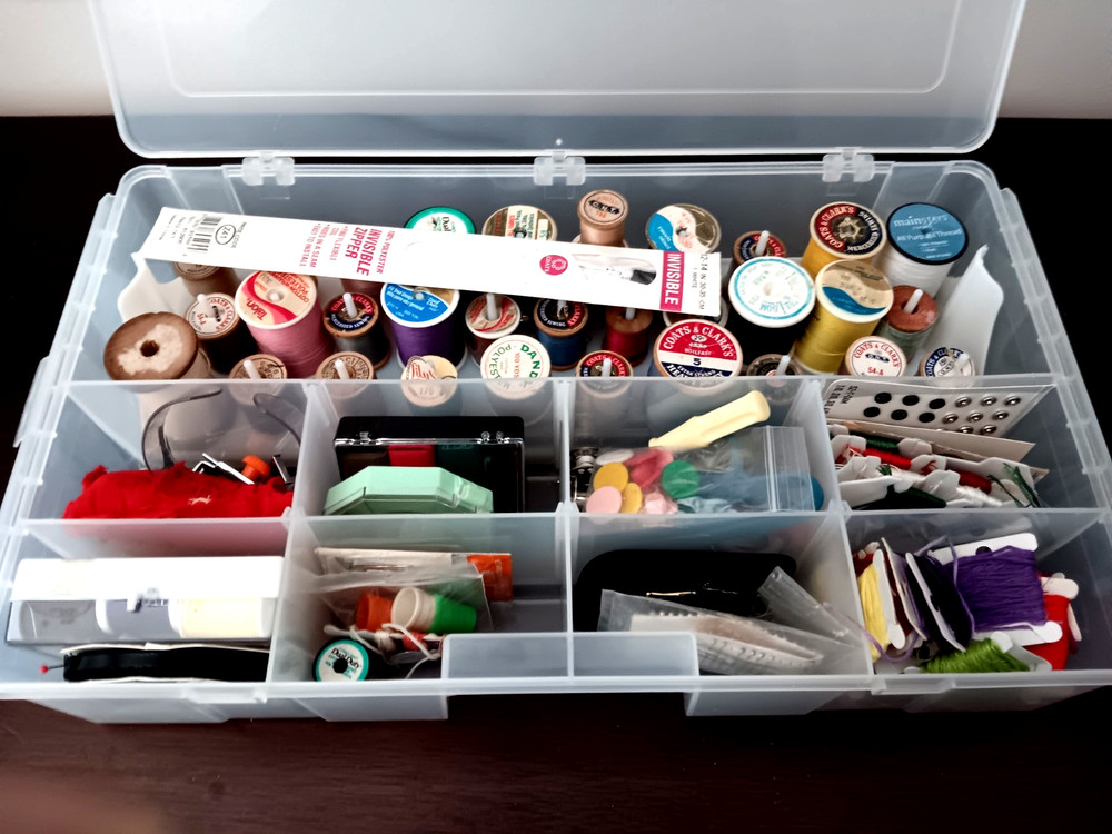 Plastic Sewing Container Filled with Assorted Vintage Sewing Notions Thread +