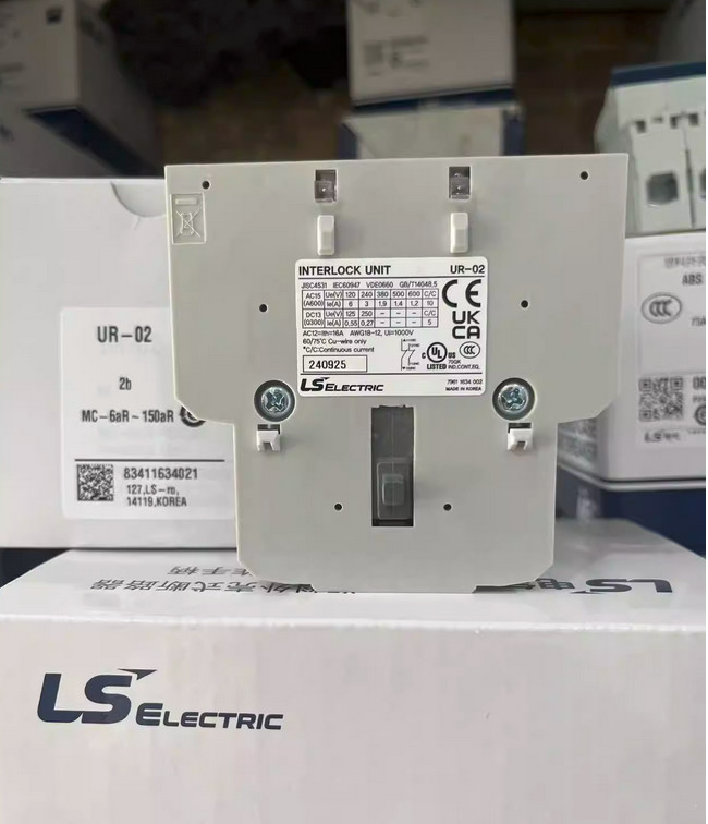 1PC NEW LS Contactor interlock unit UR-00 UR-02