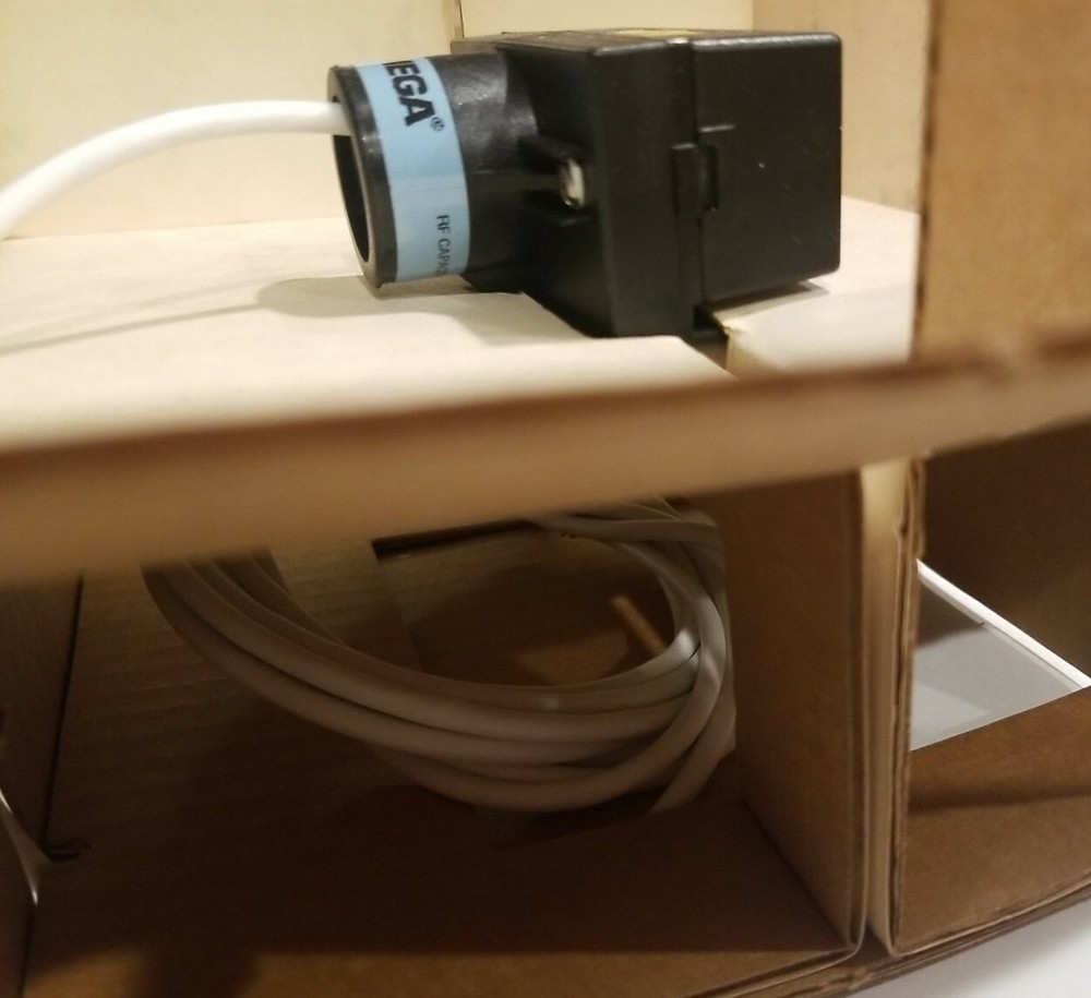 OMEGA LVP-51Non-Intrusive RF Capacitance Sensor