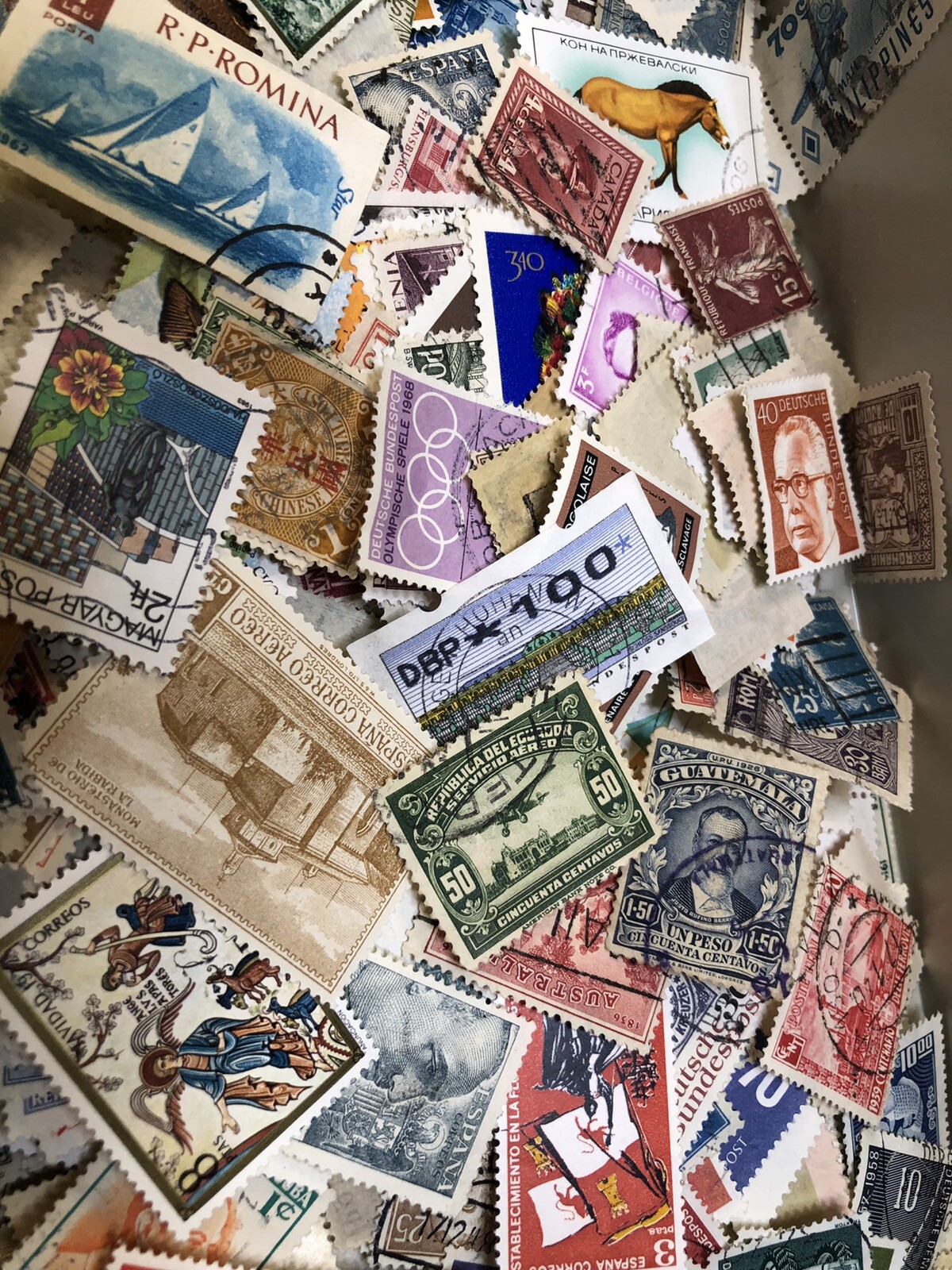 world mix stamp poundage kiloware lot 400-500 pcs 1 oz packet stamps off paper