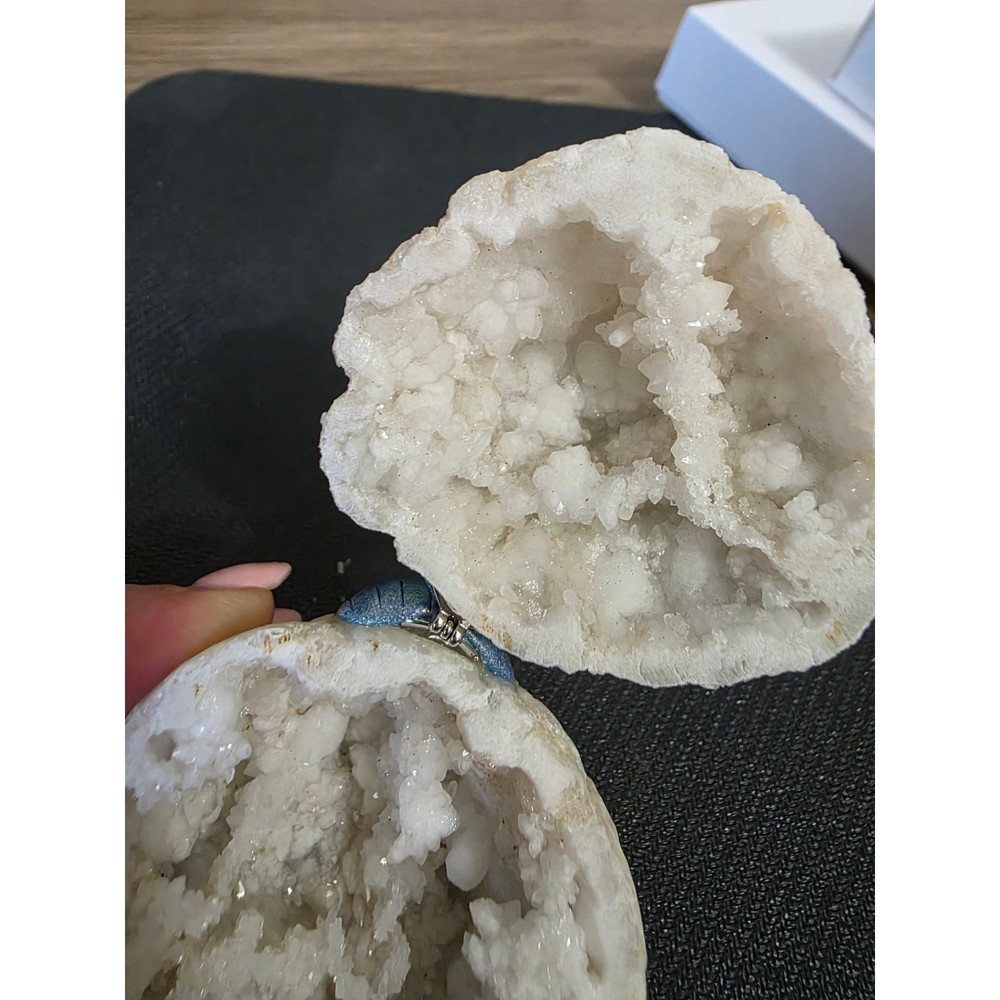 Crystal Geode Round Ring Box/Decorative Piece