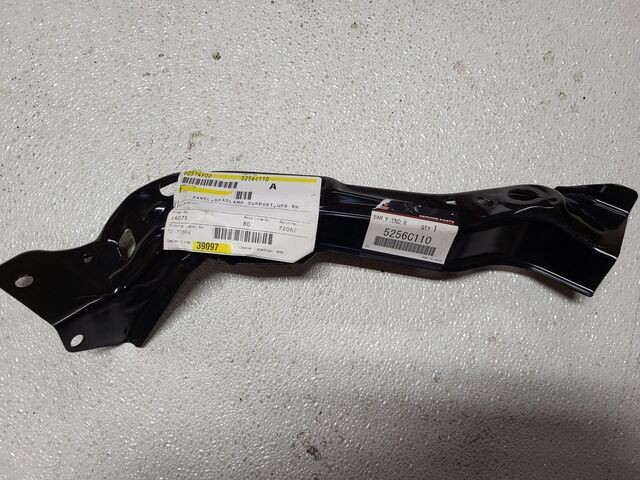 Genuine Mitsubishi Bracket 5256C110