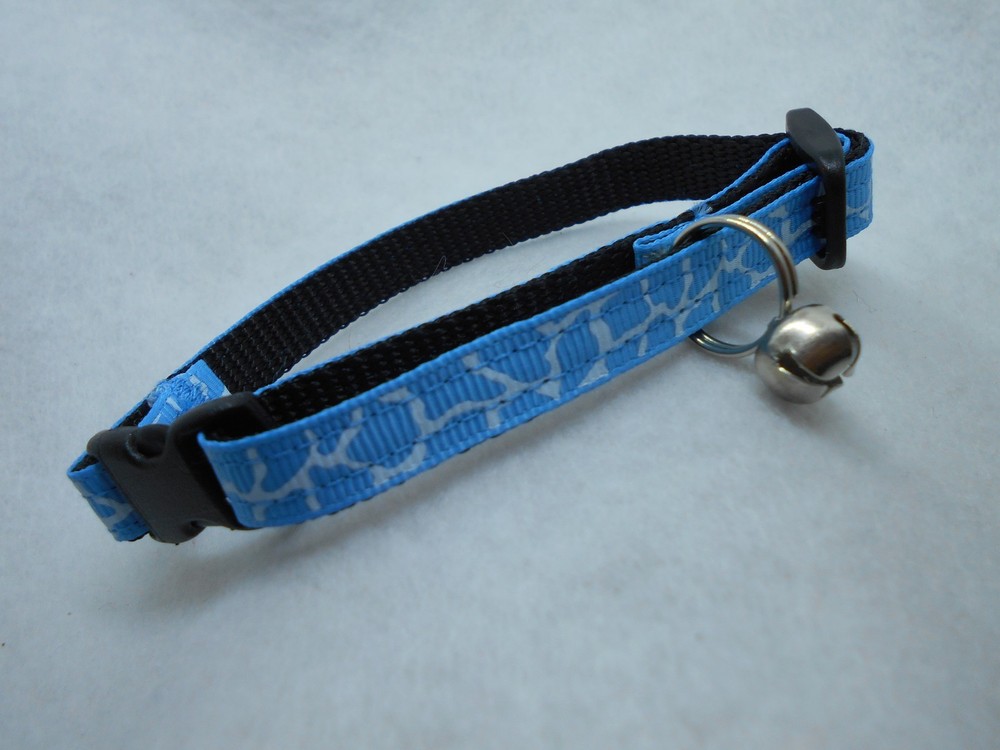 3/8" width Adj Safety Collar w/ Bell - Giraffe