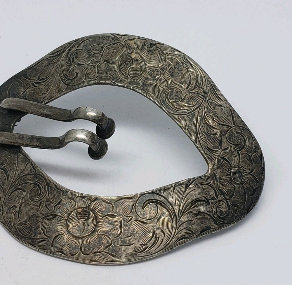 ANTIQUE SOLID STERLING SILVER ETCHED BELT BUCKLE
