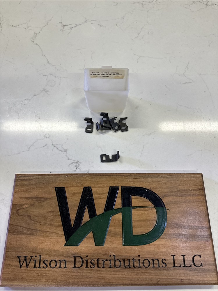 NOS 39568D-UNION SPECIAL THREAD EYLET MOUNTING BRACKET