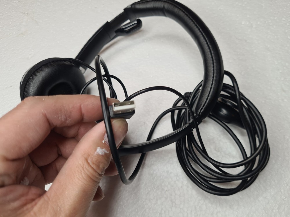 Logitech Logi Headphone Headset Wired Black USB Padded Ears Volume Control Chat