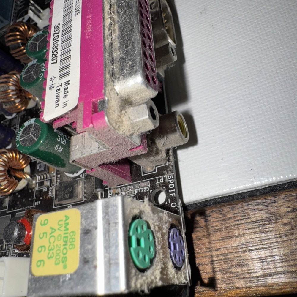 Asus K8V Deluxe socket As Pictured