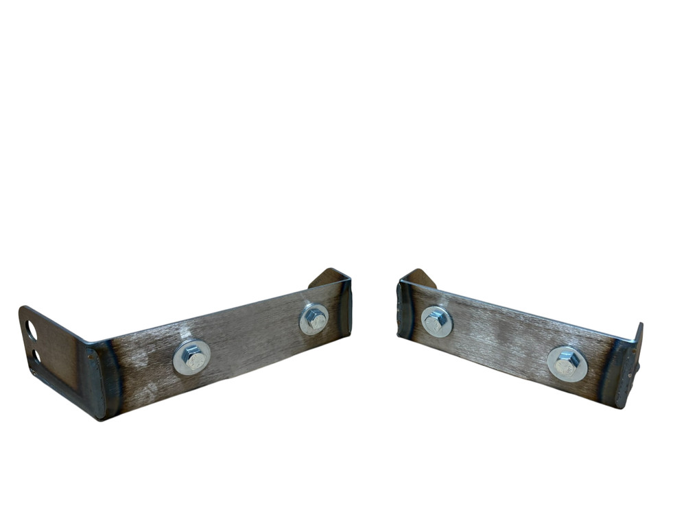 Chevy Silverado / Sierra 2500HD Front Leaf Spring Hanger Support Bracket 01-10