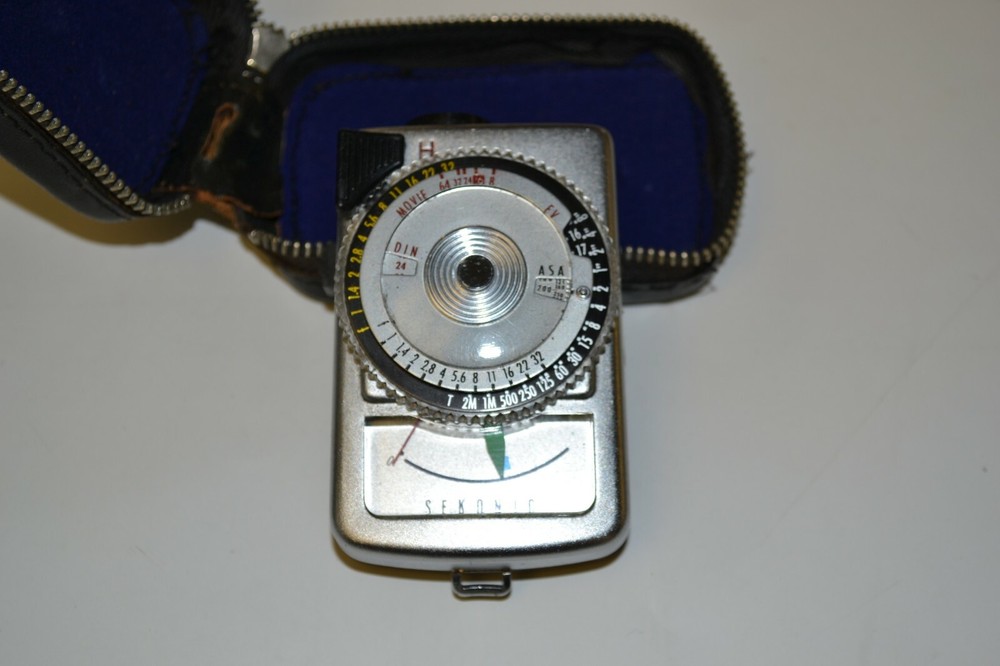 Sekonic Micro Leader Meter with Case - Photo Light Meter - UNTESTED - USED