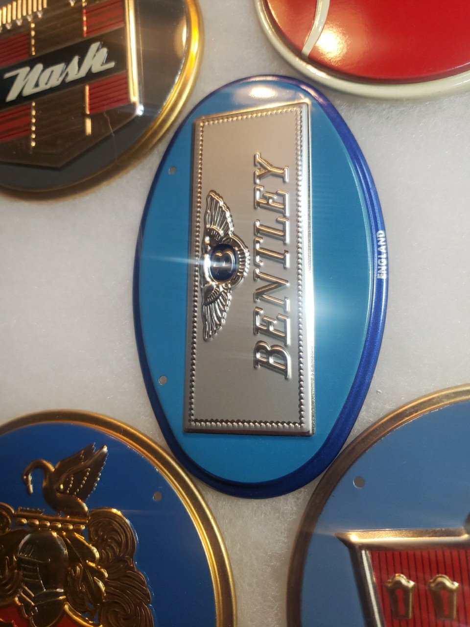 ORIGINAL 1950S WHEATIES CEREAL PREMIUM METAL AUTOMOBILE EMBLEMS SET 14 IN Case