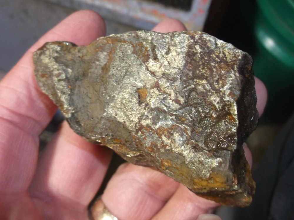 gold silver copper ore, 194 grams samples ,ore high grade .