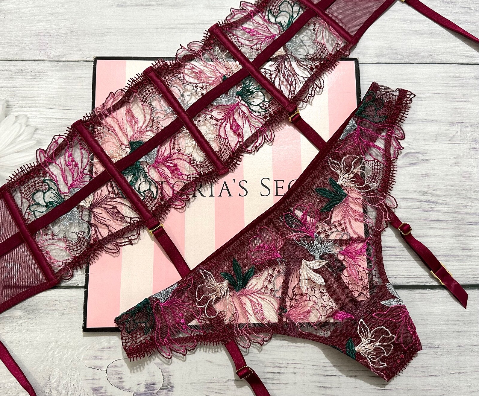 Victoria's Secret LUXE LINGERIE 2 Piece Set Unlined Panty + Garter Burgundy