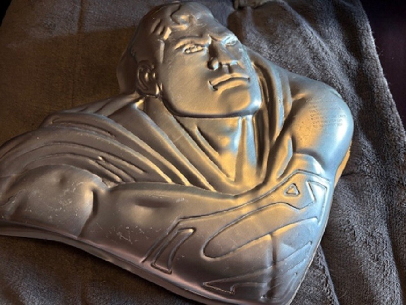 Superman Cake Pan Wilton