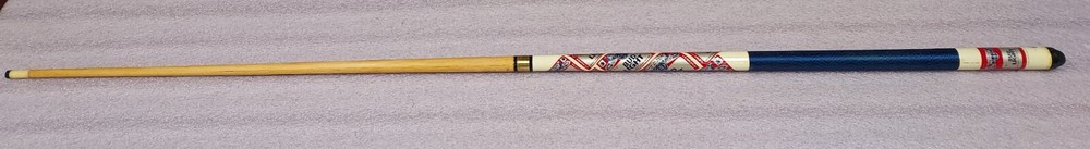 POOL CUE / STICK - BUD LIGHT DESIGN -  20 1/2  OZ WEIGHT