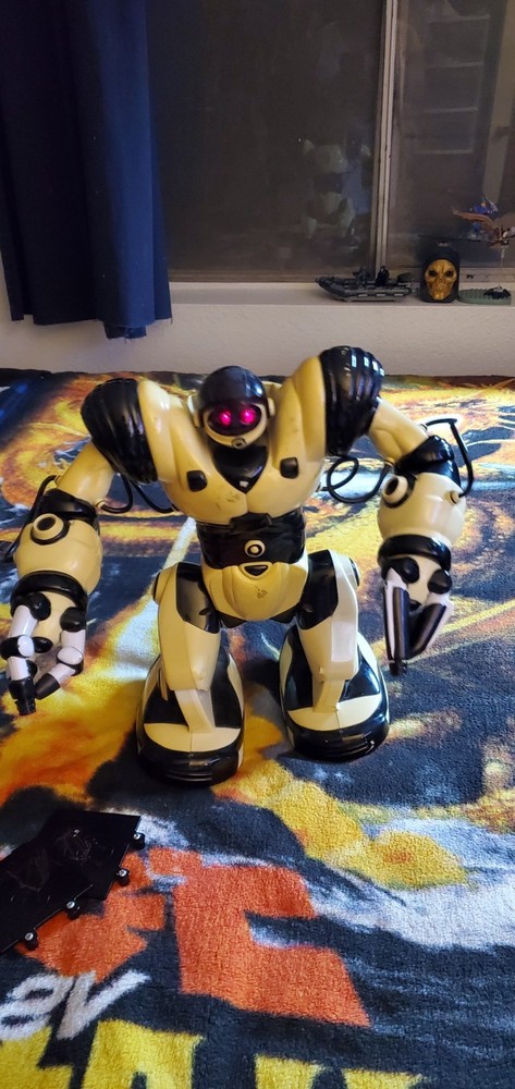 Robosapien Interactive Robot 14" WowWee No Remote 2014