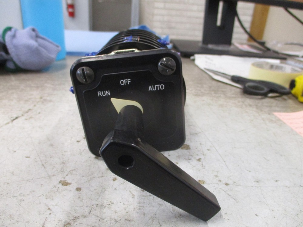 Electroswitch Series 24 Rotary Switch 24206 Run/Off/Auto