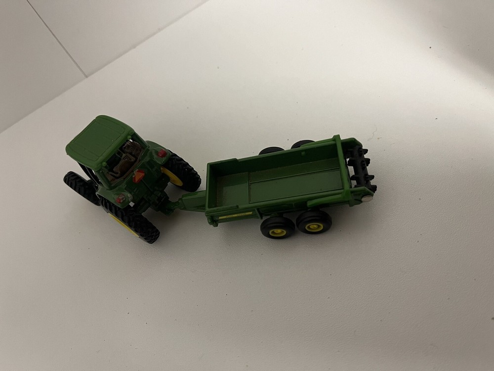 ERTL 1/64 John Deere 6420 TRACTOR WITH SPREADER