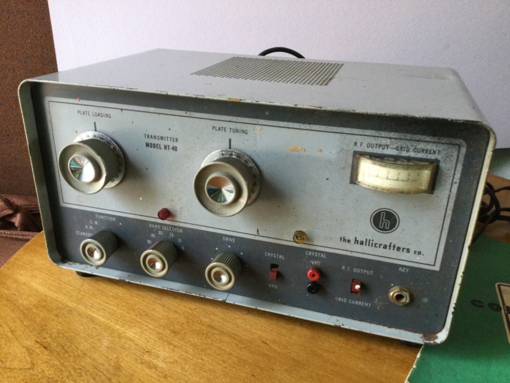 vintage Hallicrafters Transmitter HT 40 with original manual with schematics