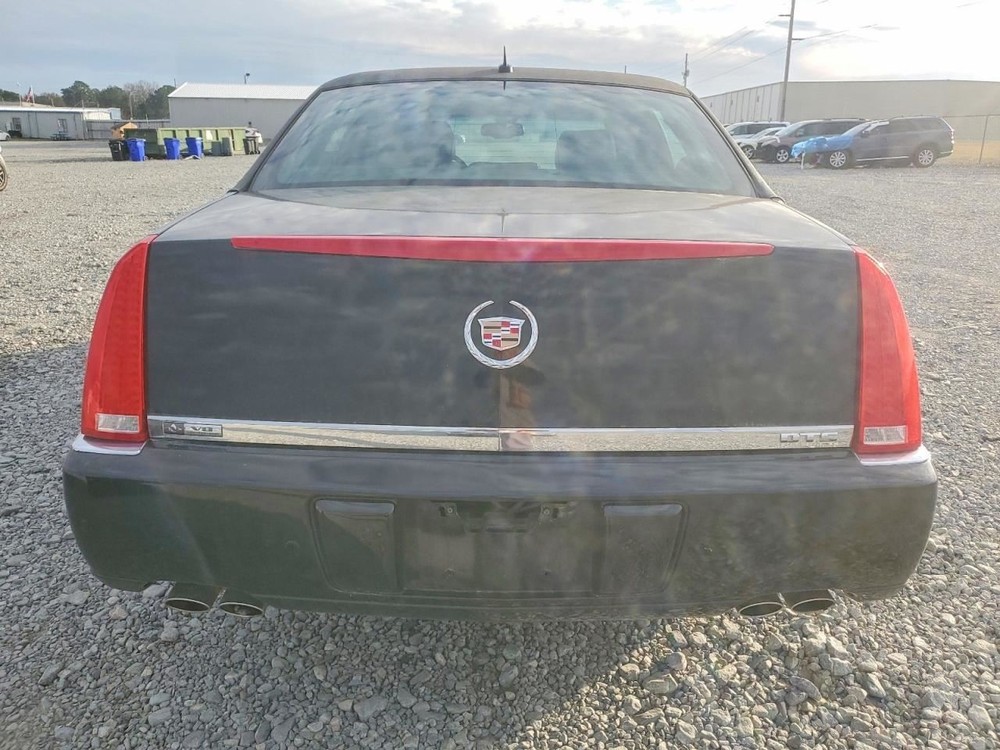 DTS 2007 Glove Box 4978952
